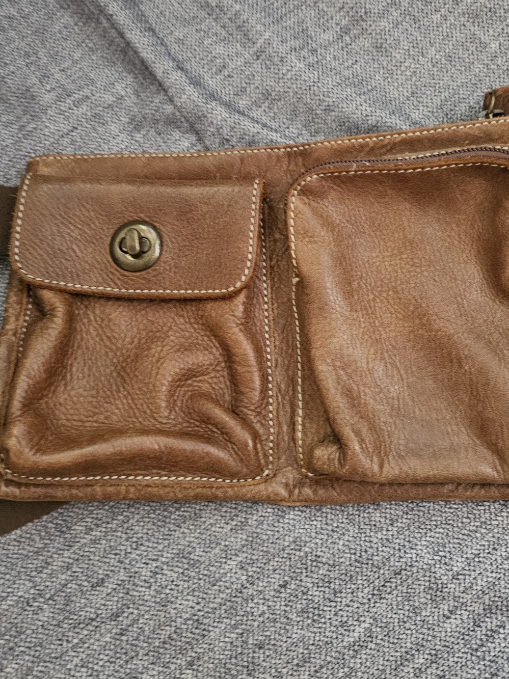Classic Men's Brown Leather Waist Bag - Timeless Carry